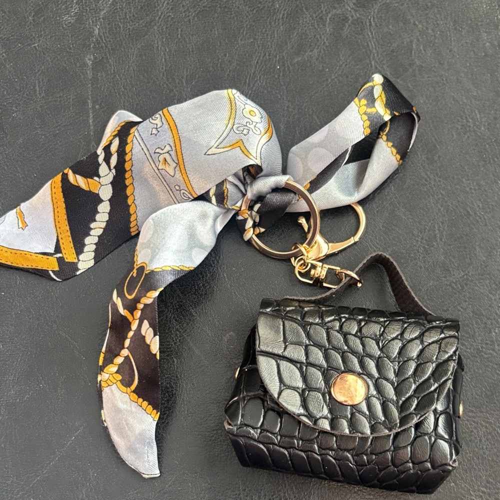 Stylish Black Textured bag Keychain/bag charm with Scarf Accent - Picture 6 of 6